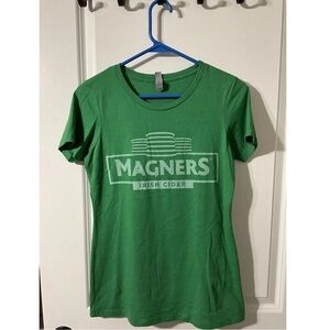 MAGNERS IRISH CIDER green Sz Medium Women’s Shirt